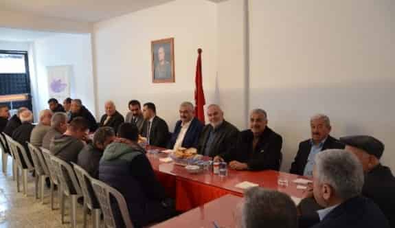 Başkan Aksoy Muhtarlar Ve İşçilerle Bir Araya Geldi