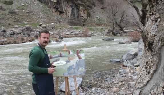 Beytüşşebaplı Resim Öğretmenleri Doğa Şölenini Tuvale Aktarıyor