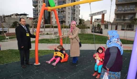 Buca’nın Park Gönüllüleri İş Başında