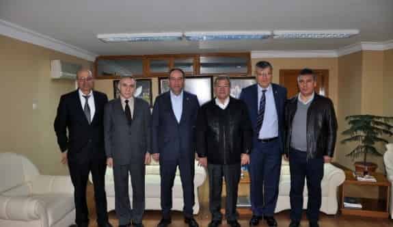 CHP’den Türk-iş’e Ziyaret