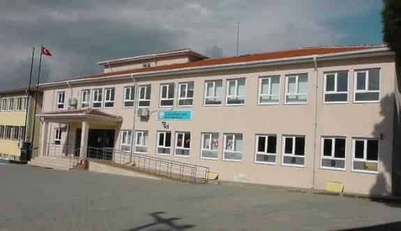 Cumhuriyet İlkokulu’ndan ‘Benim Bir Hikayem Var’ Projesi