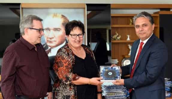 Gönüllü Turizm Elçilerine Uysal’dan Hediye