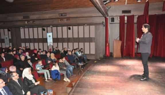 Güldürürken Düşündürdü