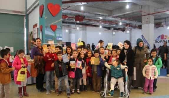 İl Millî Eğitim Müdürü Zülküf Memiş Çanakkale 4. Kitap Fuarında