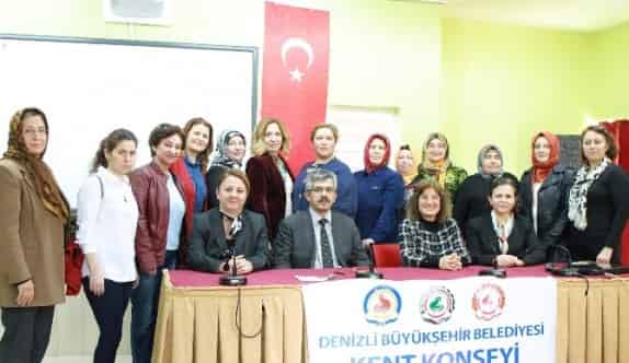 Kadınlara Çocuk Diyabeti Anlatıldı