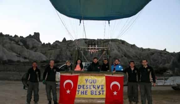 Kapadokya’da Balonlar Şehitler İçin Havalandı