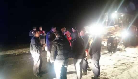 Karda Mahsur Kalan İşçiler Kurtarıldı