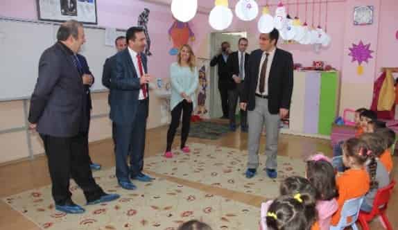 Kaymakam Ve Başkandan Okula Ziyaret