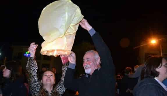 Kış Yüzme Maratonu Havaya Bırakılan Fenerlerle Sona Erdi