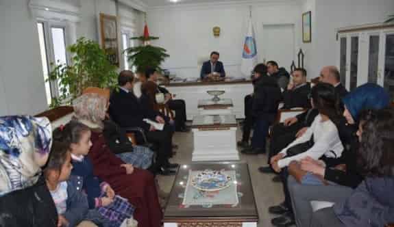 Kitap Okuma Yarışmasında Dereceye Giren Öğrenciler Ödüllendirdi