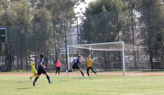 Konak’ın Kızları Şampiyonluğa Yakın