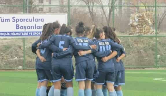 Malatyalı Bayanlardan Farklı Galibiyet