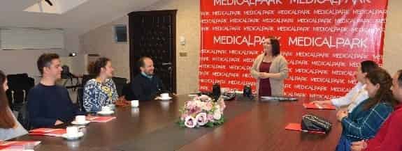 Medical Park’ta “Ebeveyn Adayları İçin Evlilik Okulu”