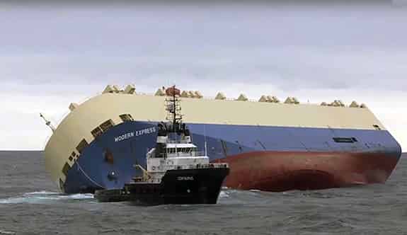 Modern Express gemisinde tehlikeli operasyon...