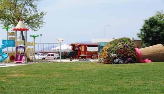 Mutlukent Çay Bahçeleri Altınova Sahilini De Renklendirecek