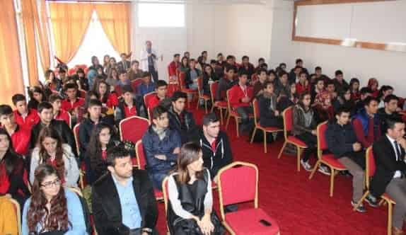 Öğrencilere Sınav Kaygısı Ve Motivasyon Semineri Verildi