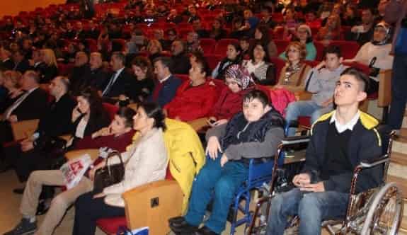 Ordu’da "Sanat İle Gülen Yüzler" Projesi Kapsamında Seminer Düzenledi