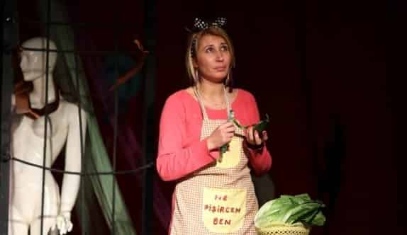 Sandıkta Unutulmuş Kadınlar Sahnelendi