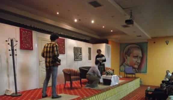 “Sen Hiç Ateş Böceği Gördün MÜ” Oyunu İlgi İle İzlendi