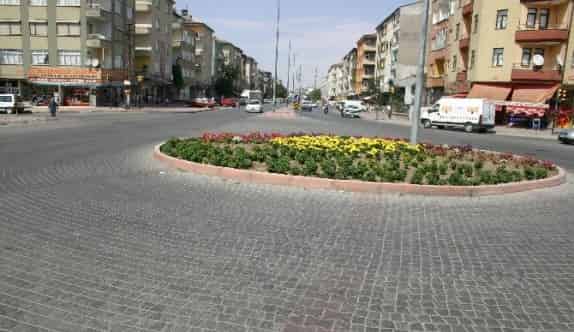 Seri, Etkin Ve Güvenli Bir Ulaşım İçin 8 Bin 400 Metrekare Yükseltilmiş Kavşak Ve Kasis Yapılacak