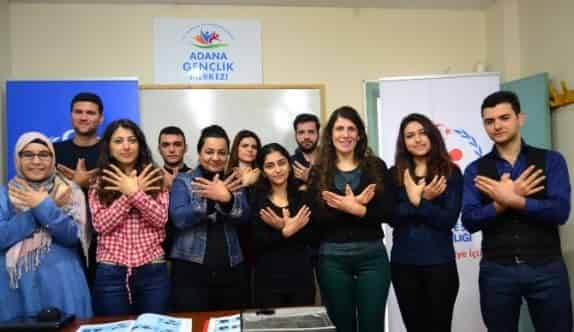 Seyhan Gençlik Merkezi’nden Ücretsiz İşaret Dili Kursu
