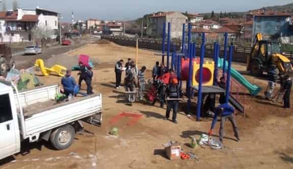 Sındırgı’da "Şevket Barkı Parkı" Hizmete Açılıyor