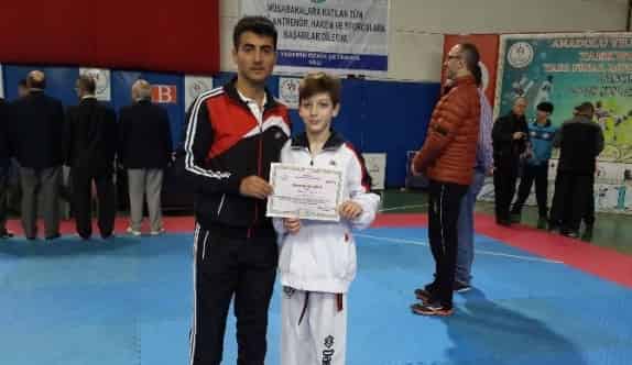 Taekwondoda Oğuzhan Finalde