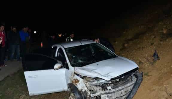 Tokat’ta Otomobil Şarampole Uçtu: 3 Yaralı