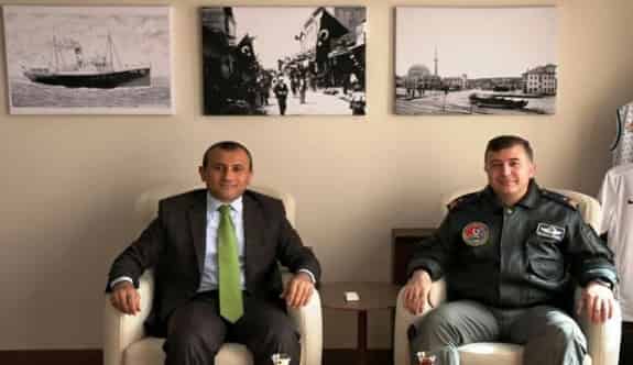 Üs Komutanından Kaymakama Ziyaret