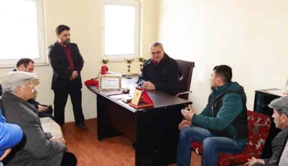 Vali Deniz, Rahvan AT Binicilik Kültür Ve Spor Kulübü’nü Ziyaret Etti