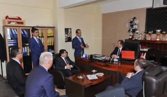 Vali Taşyapan’dan Okul Ziyareti