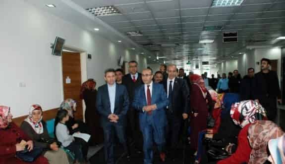 Vali Ve Milletvekilleri Hastanede İncelemelerde Bulundu