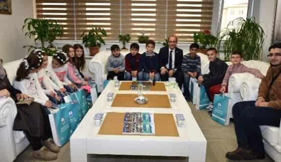 Yetimlere ‘Edebali’ Şefkati