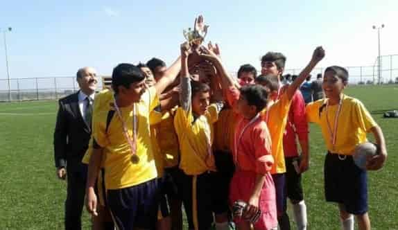 Yıldız Erkeklerde Futbolun Şampiyonu Gülbaba Zeynep Yıldırım Ortaokulu Oldu