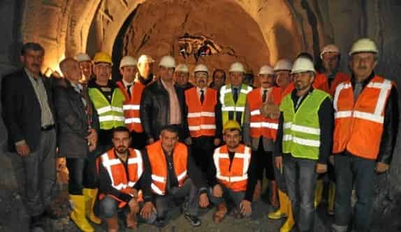 Zile İçme Suyu Barajında 320 Metrelik Tünelde Işık Göründü