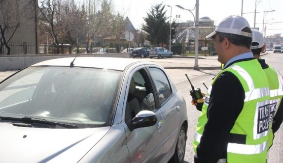 22 Bin Araç Sürücüsü Denetimden Geçti