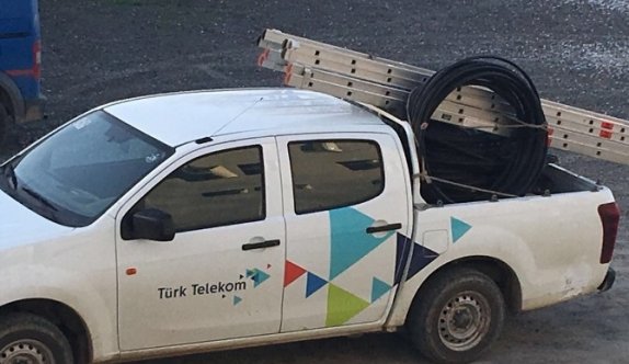 3 Kilometre Telefon Kablosu Çalan Hırsızlara Suçüstü