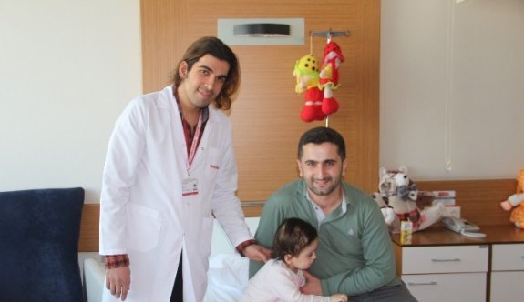 3 Yaşındaki Zehra Hayata Tutundu