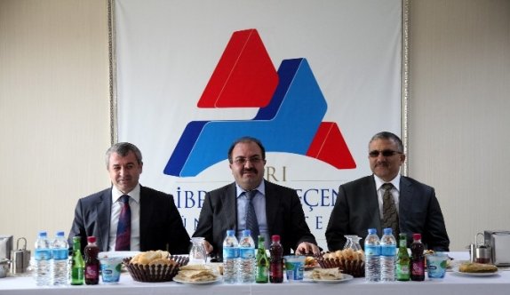 Ağrı İbrahim Çeçen Üniversitesinde Veda Yemeği