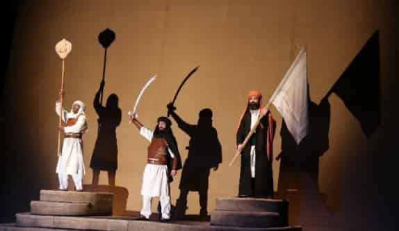 Aksaray’da Ömer Bin Hattab Tiyatro Oyunu İzleyici İle Buluştu