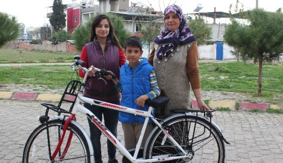 Aydın’da Öksüz Ve Yetimler Sevindiriliyor