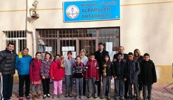 Badminton Küçük Kız Ve Erkekler İl Birinciliği Turnuvası Sona Erdi