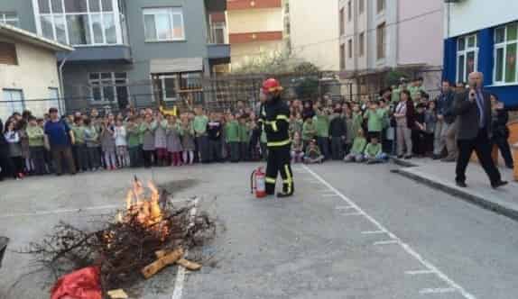 Barbaros Hayrettin Paşa İlkokulunda Deprem Tatbikatı Yapıldı