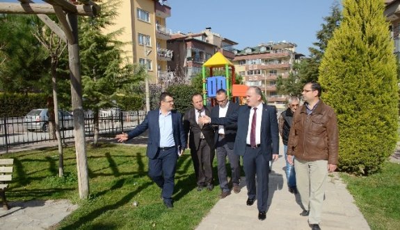 Başkan Gürlesin Park Alanlarını İnceledi