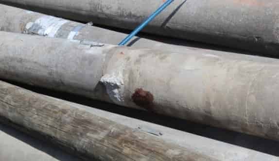 Beton Direğin Altında Kalan Çocuk Ağır Yaralandı