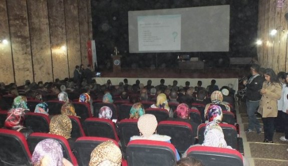 Bozova’da Vatandaşlar İlaç Kullanımı Konusunda Uyarıldı