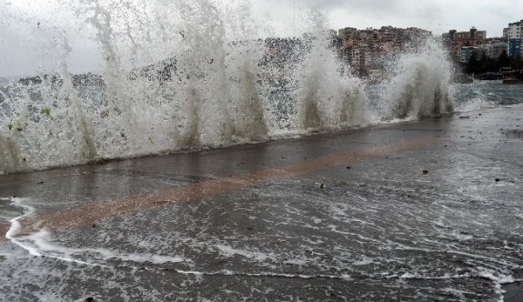 Çanakkale’de Feribot Seferleri Durdu