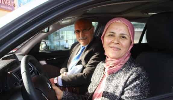 Çekilişten 120 Bin Liralık Bmv Kazandı Ama Ehliyeti Yok