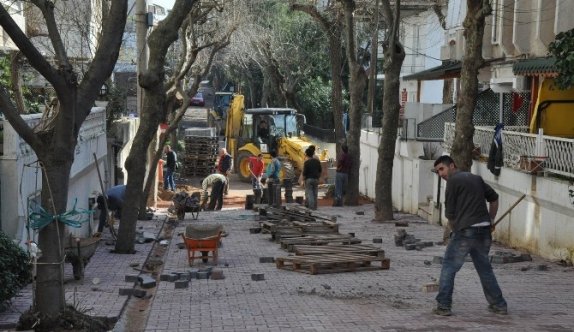 Darıca’da Alt Yapı Ve Üst Yapı Çalışmalarına Hız Verildi