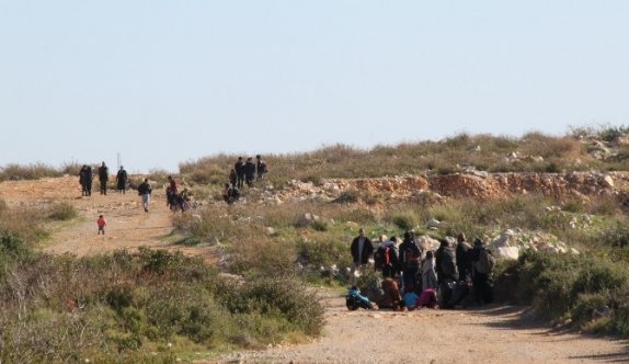 Didim’de Göçmenler Umut Yolculuğu İçin Fırsat Kolluyor